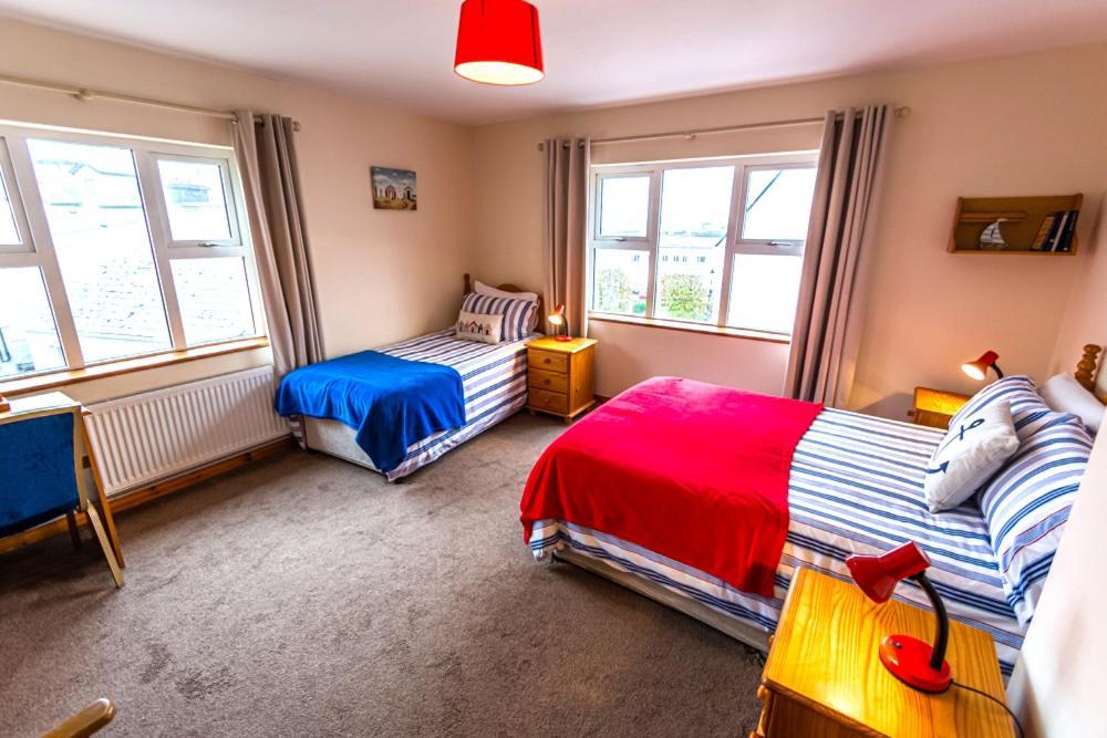 קיליבגס Seawinds Bed And Breakfast מראה חיצוני תמונה